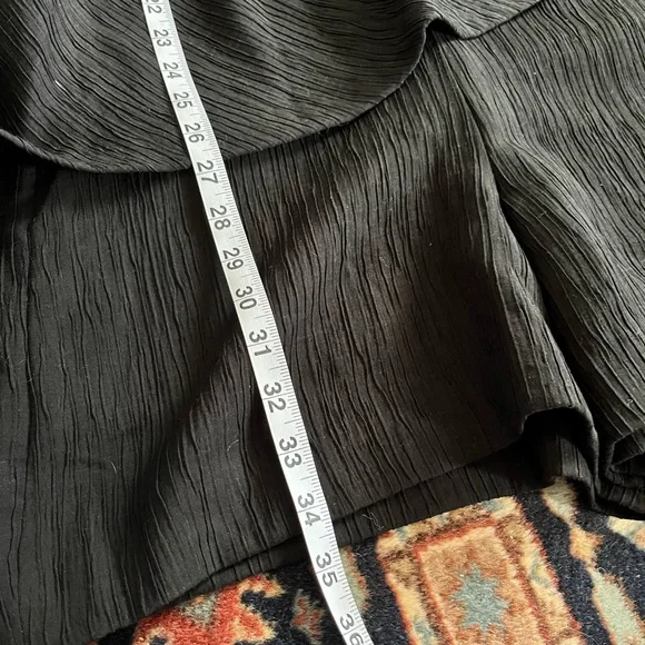 NWT Anthropologie Elevenses Textured Sleeveless Angled blouse Romper pockets M - Picture 7 of 11